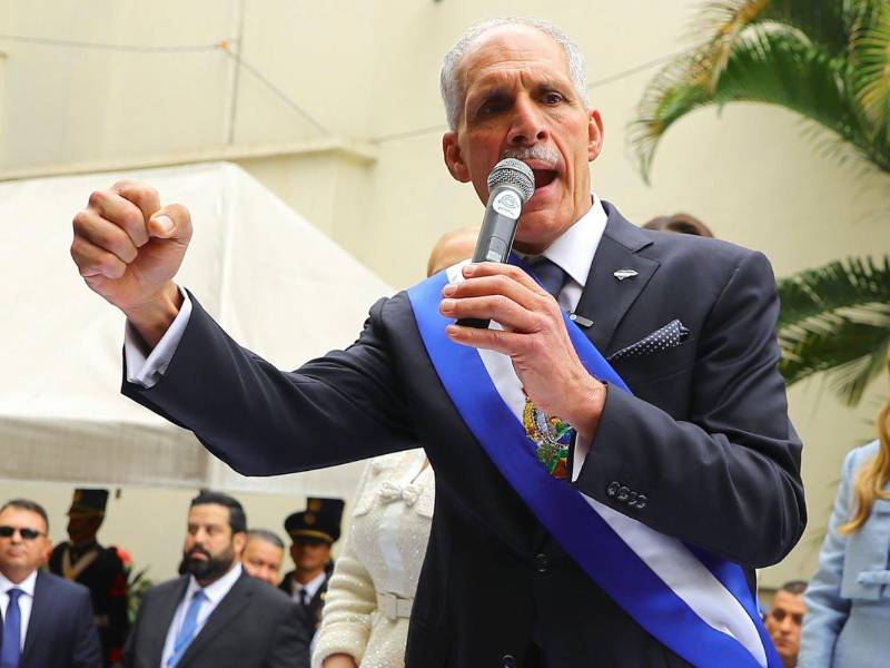 El presidente de Honduras, Nasry 'Tito' Asfura, habla luego de su investidura este martes, en Tegucigalpa, Honduras. Asfura le prometió a sus compatriotas, al asumir su mandato, que no les fallará y que, con su Administración, todos estarán bien.