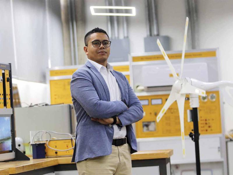 El Ingeniero Rigoberto Rodríguez Ávila, Jefe de Programas de Ingeniería y Postgrado, explicó los alcances de la actualización académica.