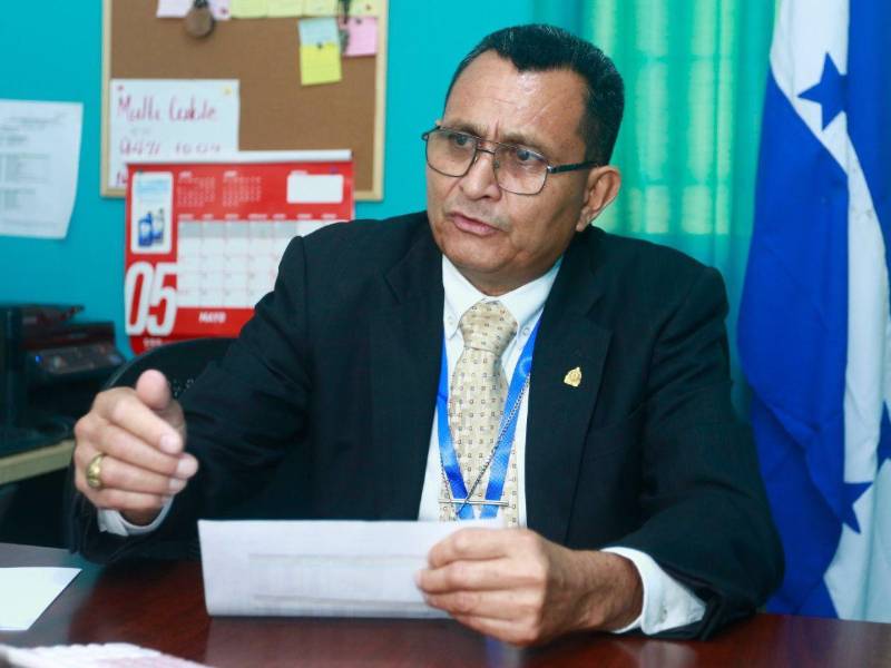 Gilberto Benítez señaló que las amenazas contra docentes no son recientes, pero advirtió que en los últimos meses varias denuncias han trascendido de las autoridades educativas a instancias de investigación por inseguridad.