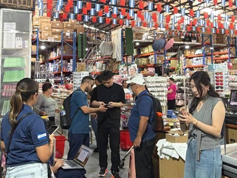 La Alcaldía capitalina investiga 70 negocios de capital chino tras denuncias de comerciantes hondureños por presunta competencia desleal.