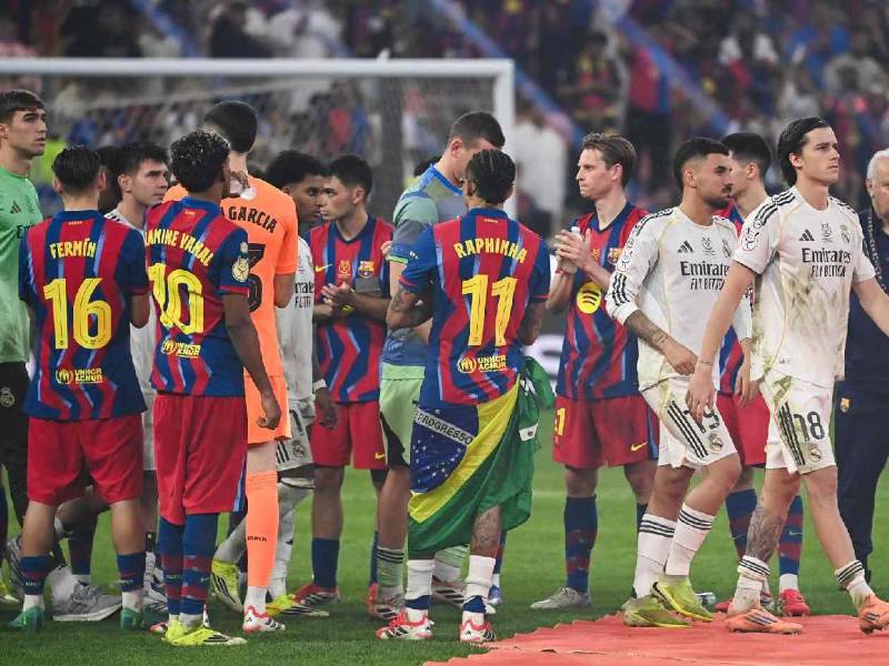 El Barcelona y el Real Madrid disputaron este domingo 11 de enero la final de la Supercopa de España, teniendo al equipo de Hansi Flick como campeón en esta edición.