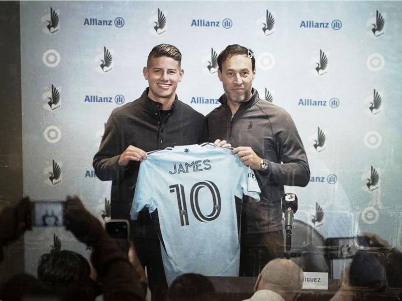 James Rodríguez en su presentación con el Minnesota United. Usará el dorsal 10.