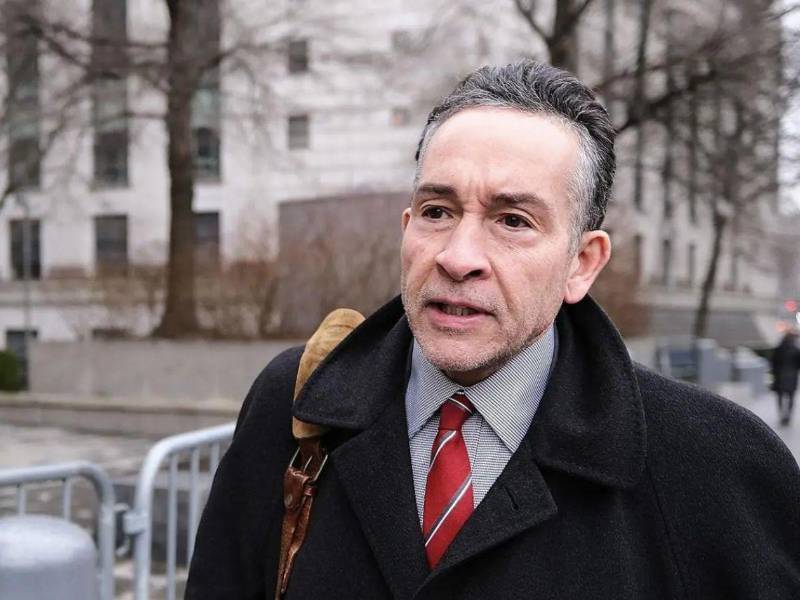 El abogado Raymond Colon, quien representó al expresidente hondureño Juan Orlando Hernández (JOH), analizó las similitudes y diferencias entre el caso que enfrentó su excliente y el proceso penal que ahora involucra a Nicolás Maduro y a su esposa, Cilia Flores, ante la justicia de Estados Unidos.