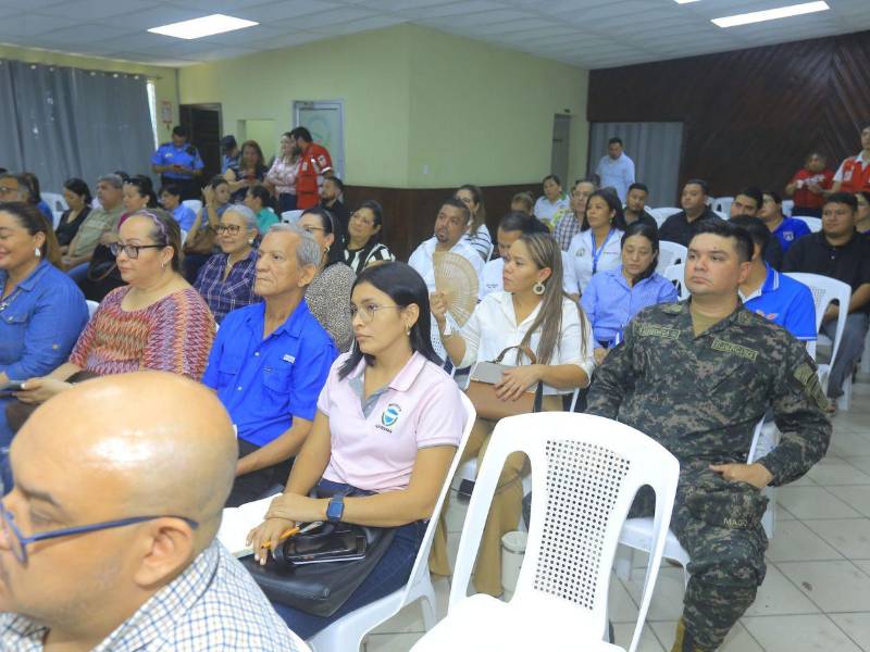 Las autoridades confirmaron que están afinando detalles para el show de la <b>Fuerza Aérea Hondureña</b> y la logística de ingreso al estadio para el cierre oficial de las festividades.