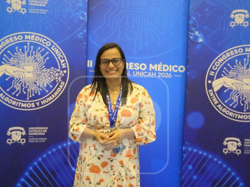 La ingeniera Blanca Saravia destacó que el congreso anual reúne a profesionales para abordar los avances científicos, los algoritmos y el perfil del médico del futuro, con énfasis en integrar la ciencia, el servicio médico y la vocación.