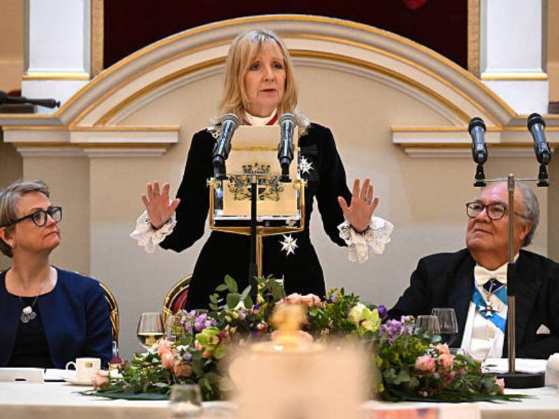 Susan Carol Langley (de soltera Walford, 2 de julio de 1963), es una financiera del sector asegurador británico. El 25 de noviembre de 2025 se convirtió en la primera «Lady Mayor de Londres», siendo la tercera mujer en ocupar dicho cargo de la historia de Londres.