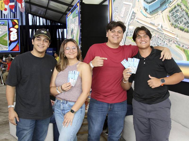Durante el evento los invitados pudieron disfrutar de un ambiente mundialista de primera, muchas sorpresas, premios y bonos de consumo.