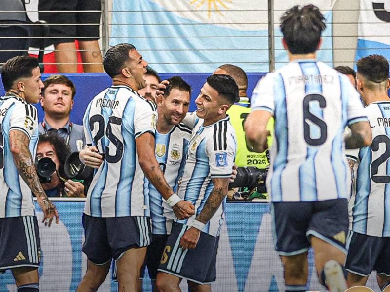Messi se lució con un doblete en el Argentina vs Austria.