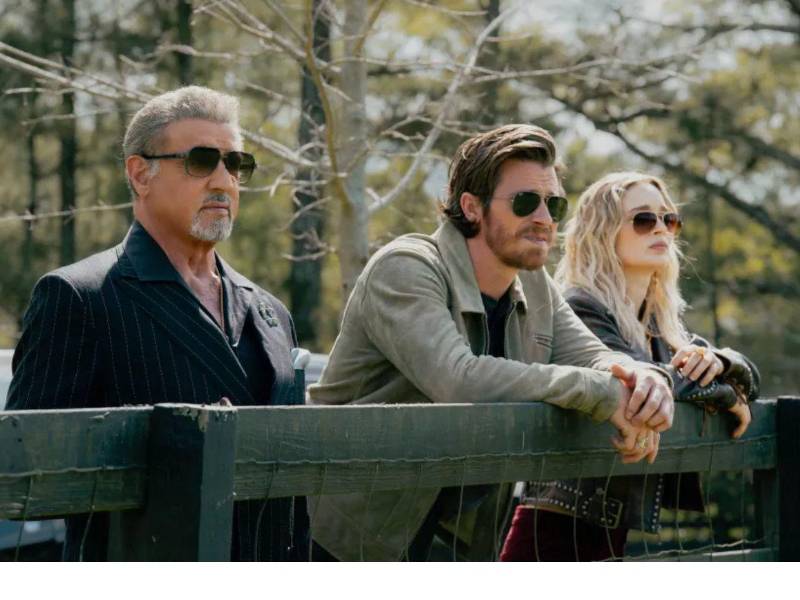 Sylvester Stallone reaparece en la tercera temporada de ‘Tulsa King’ que llega a SkyShowtime el 25 septiembre, plasmando el reencuentro entre Dwight y sus mayores adversarios.