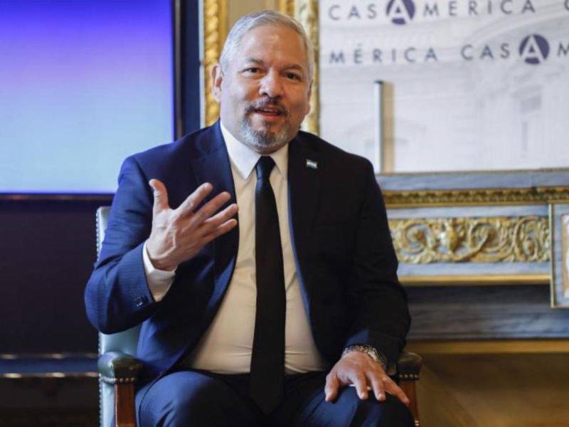 La cancelación del TPS no se ejecutó, ya que fue bloqueada por fallos judiciales en casos como “Ramos v. Nielsen” y “Bhattarai v. Nielsen”.