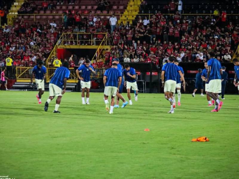 Motagua afronta una noche decisiva en Costa Rica, donde buscará dar el batacazo ante la Liga Deportiva Alajuelense y conseguir el boleto a la gran final de la Copa Centroamericana 2026.
