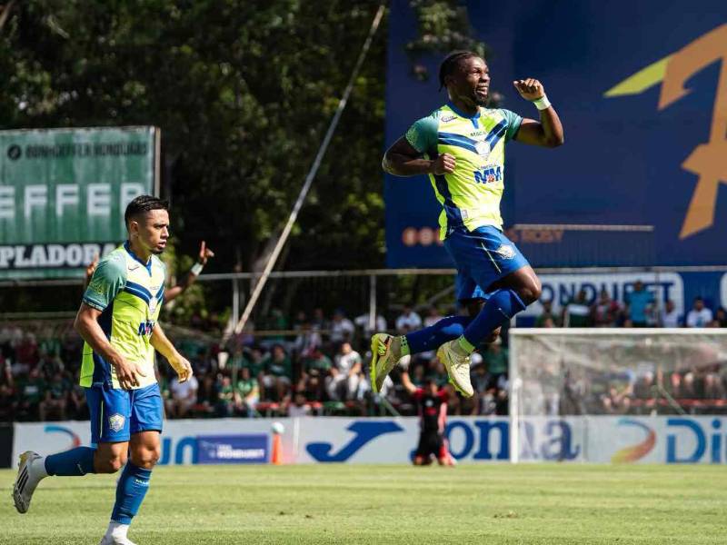 Marathón recibe al Olancho FC en el Estadio Yankel Rosenthal de San Pedro Sula.