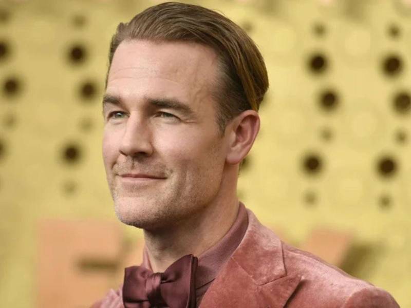 James Van Der Beek decidió hacer público su diagnóstico hasta noviembre de 2024, con el propósito de sensibilizar a la sociedad sobre la importancia de la detección temprana.