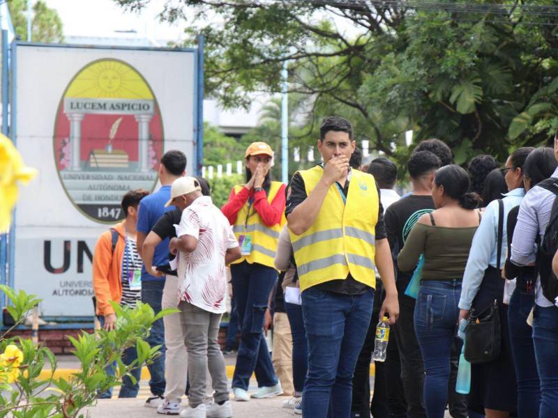 Con la reducción del presupuesto, la Unah se verá obligada a recortar varios programas de asistencia para los estudiantes.