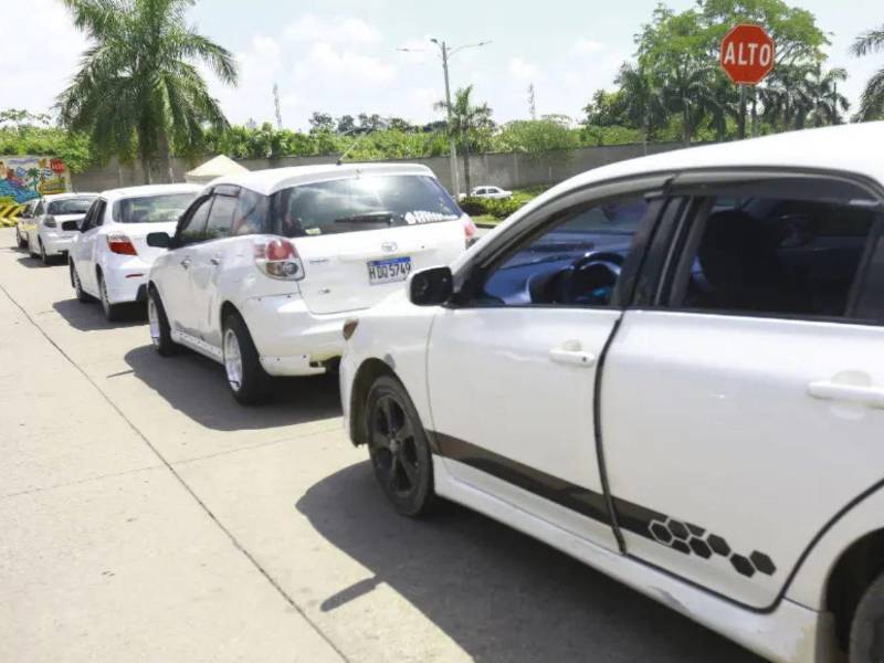 El incremento en el pasaje de taxis colectivos refleja una problemática más amplia que afecta a toda la economía nacional.