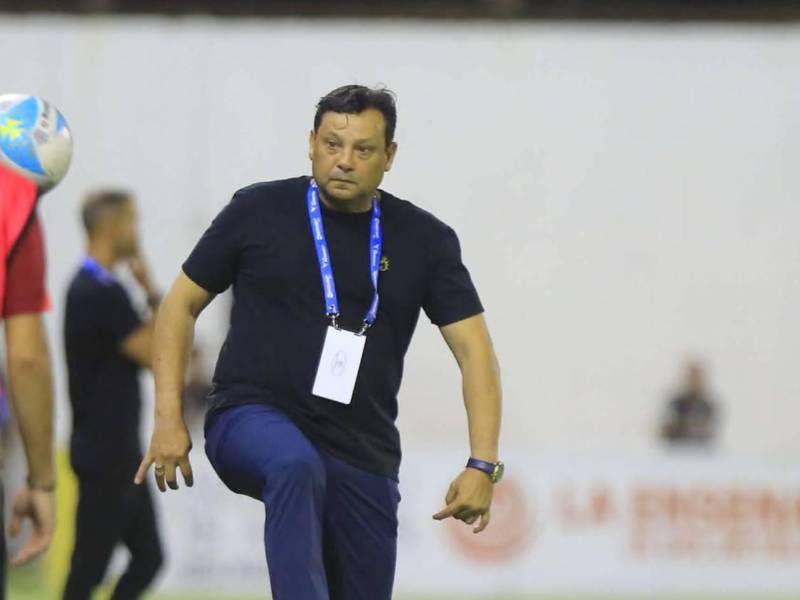 Jeaustin Campos señaló que la directiva del Real España le debe un par de meses.