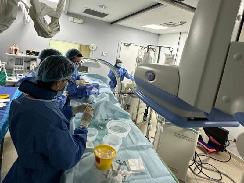 El paciente intervenido había llegado al hospital tras ocho horas de evolución desde el inicio de los síntomas de un accidente cerebrovascular.