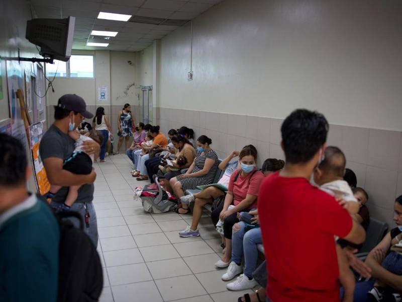 Tras seis semanas consecutivas en asambleas informativas, pacientes exigen atenciones en consulta externa y no solo vacunación, en hospitales de la zona norte.