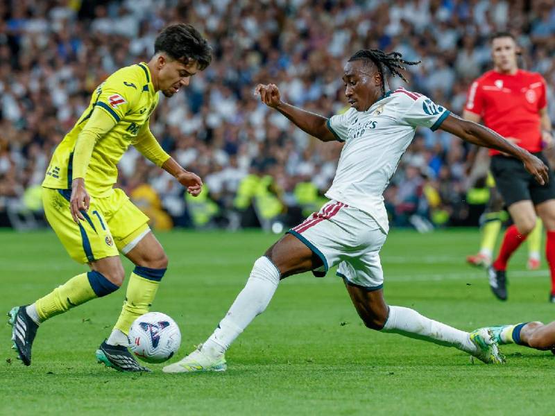 Real Madrid y Villarreal juegan este sábado por la jornada 8 de la Liga Española.