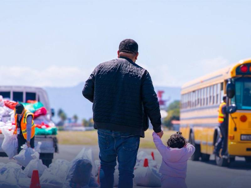 Deportados ingresan por vía aérea o en autobuses por fronteras como Corinto, en Omoa, Cortés al norte de Honduras.