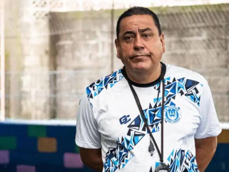 Jairo López lamentó la dura situación que ha vivido junto a su cuerpo técnico y juagdores del Victoria.