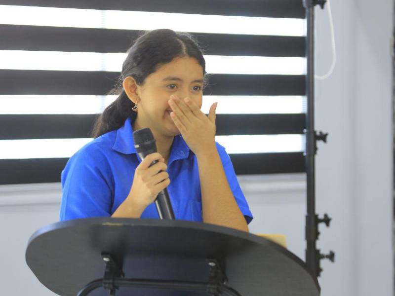 Ashley Pineda agradece a las personas que hicieron posible el viaje a Alemania.