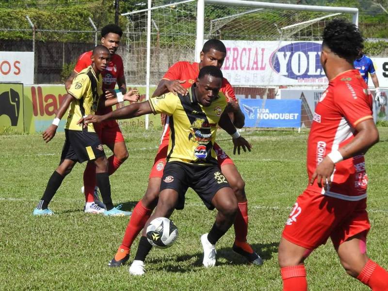 El atacante colombiano es titular en el Génesis de Comayagua.