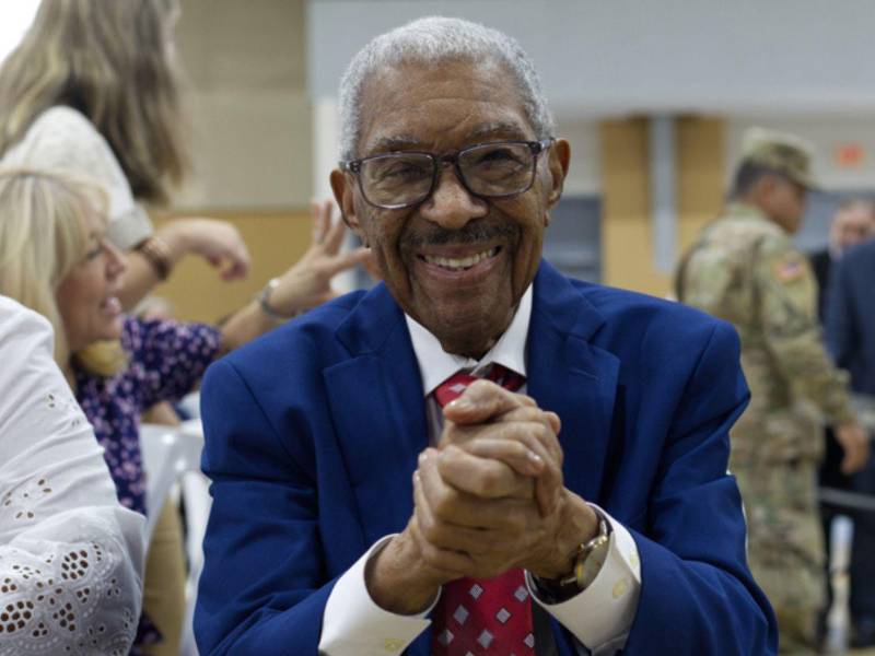 Fotografía de archivo del 11 de noviembre de 2024 del pianista y co-fundador del Gran Combo de Puerto Rico Rafael Ithier durante una ceremonia en San Juan (Puerto Rico).