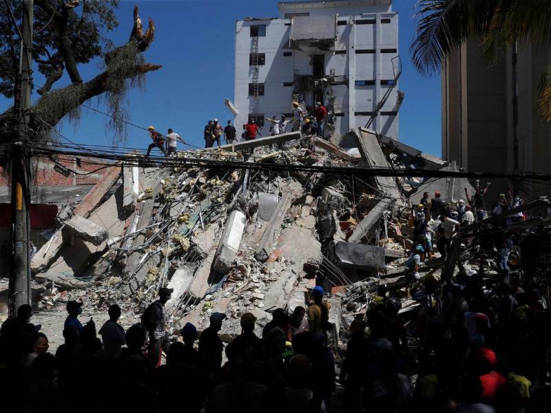La profundidad de 103 kilómetros del terremoto de magnitud 7,4 registrado en Colombia ayudó a que sus efectos se sintieran en amplias zonas del país.