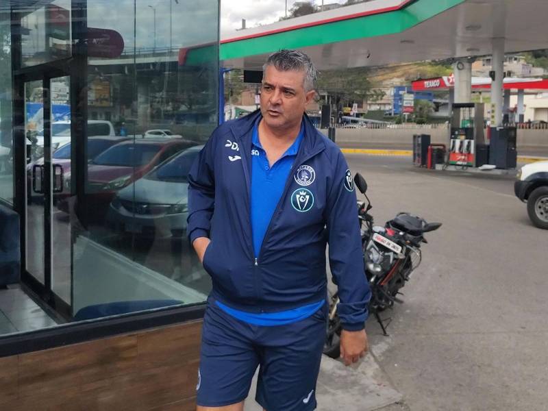 Diego Vázquez antes de viajar a San Pedro Sula para afrontar el Clásico ante Real España.