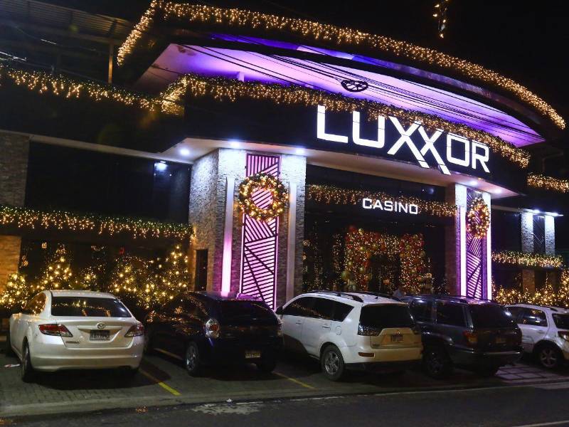 Luxxor Casino está ubicado en barrio Suyapa, entre la 7 y 8 calle sobre la 15 avenida, San Pedro Sula.