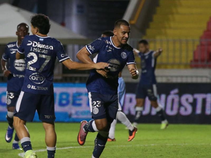Alejandro Reyes y Jefryn Macías anotaron el segundo y tercero de los goles a favor del Motagua.