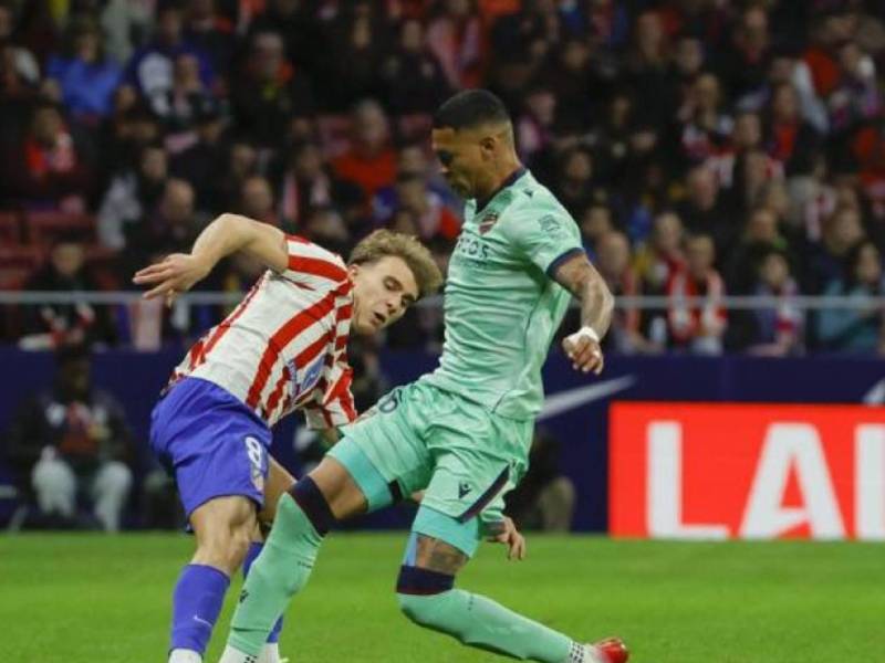 Kervin Arriaga se dio el lujo este sábado 8 de noviembre de enfrentarse al Atlético de Madrid por la Liga de España.