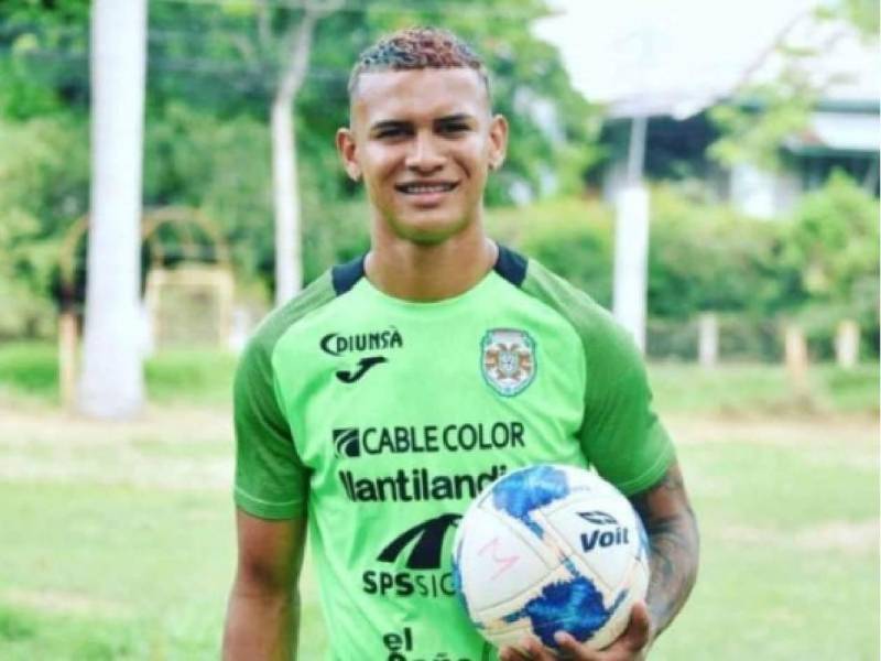 Kervin Arriaga durante su etapa en Marathón.