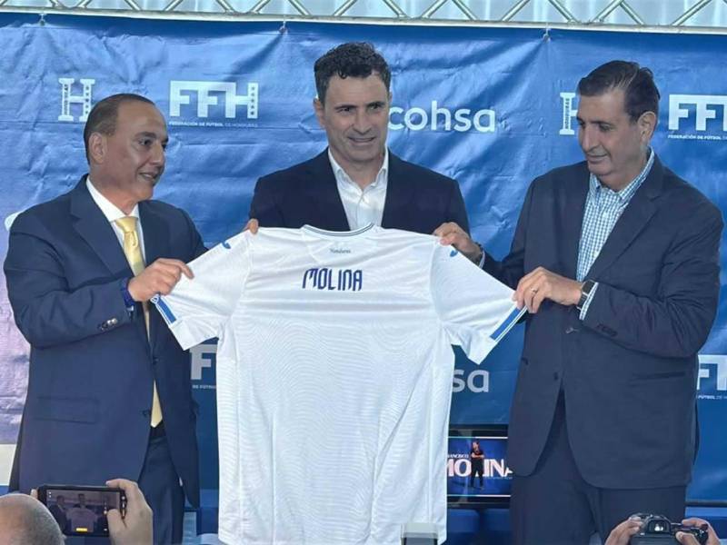José Francisco Molina es presentado como nuevo entrenador de la Selección de Honduras.