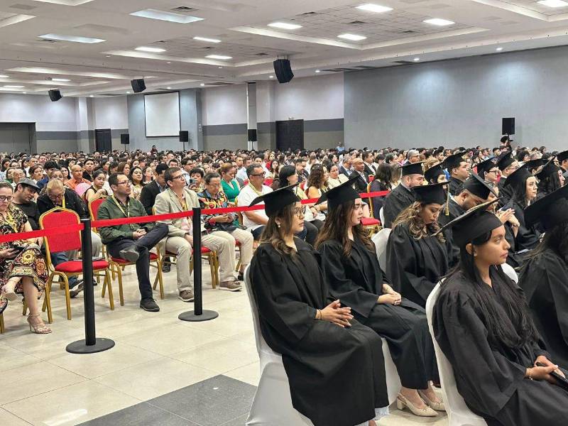 Las graduaciones se llevaron a cabo en dos jornadas en la CCIC.