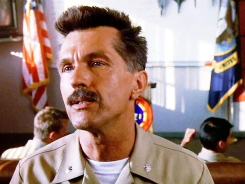 Top Gun', protagonizada por Tom Cruise y donde Skerritt interpretó al comandante Mike 'Viper' Metcalf.