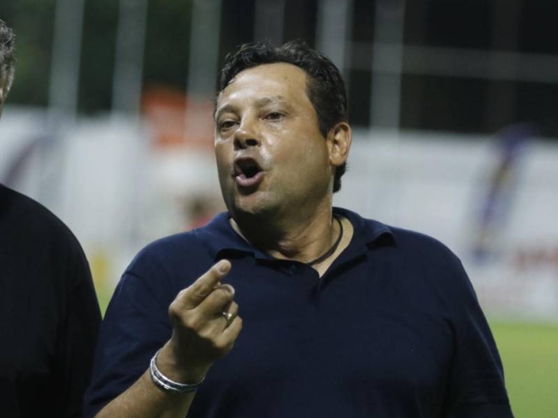Jeaustin no pudo ocultar el dolor tras decirle adiós al sueño de estar en la final del fútbol hondureño.