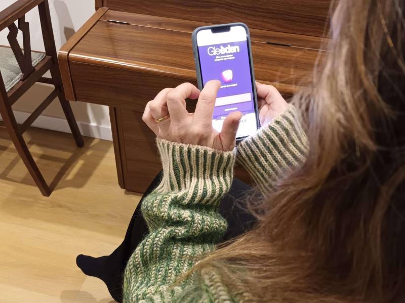 Las ‘apps’ de citas registran más actividad en enero.