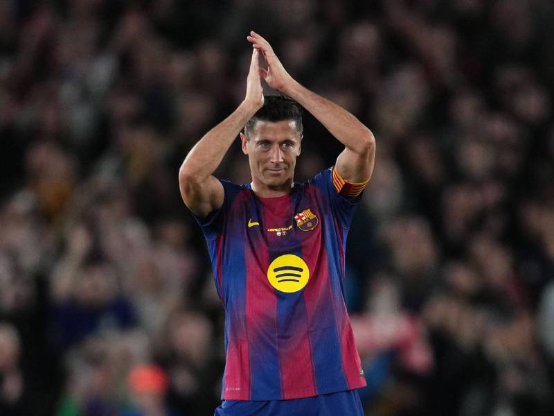 Robert Lewandowski se despidió del Barcelona en el Camp Nou entre lágrimas.