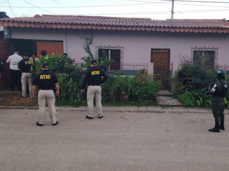 En Juticalpa, Olancho se allanaron dos inmuebles.