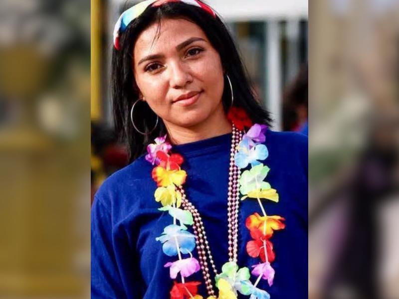 El asesinato de una joven embarazada de 20 años en el departamento de Colón habría sido planificado por un pago de 20,000 lempiras, según las investigaciones policiales que apuntan a Yuri Castañeda Melgar como la presunta autora intelectual del crimen.