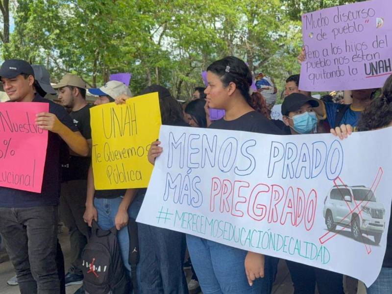 Los estudiantes advierten que la reducción presupuestaria no solo se refleja en cifras, sino en oportunidades limitadas.