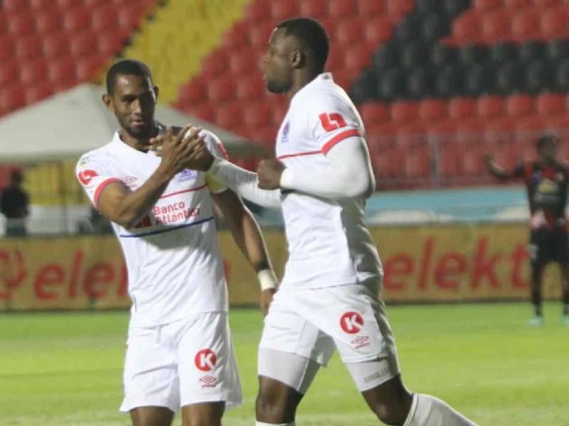 Los Albos volvieron al triunfo con una goleada ante el Choloma.