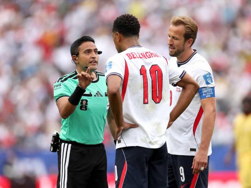 Said Martínez fue criticado por no expulsar a Jude Bellingham en el juego Inglaterra vs Ghana del Mundial 2026.