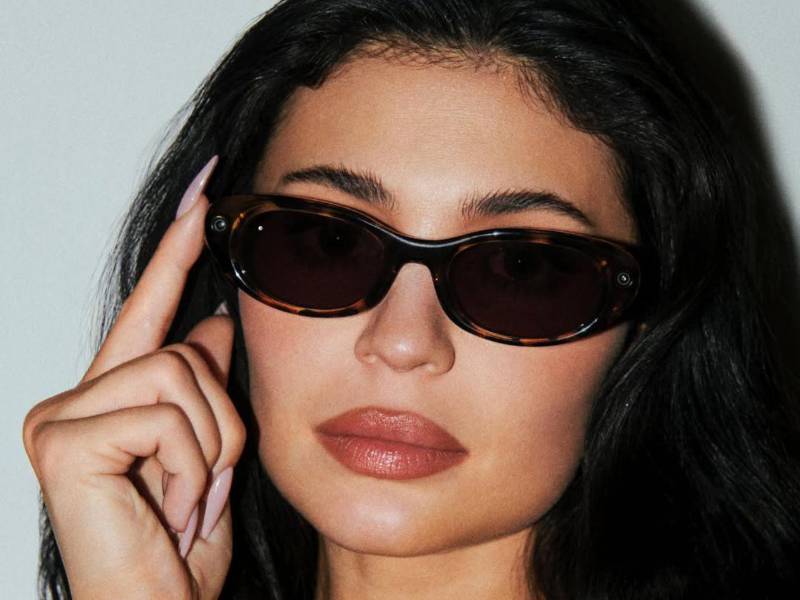 Con un diseño ovalado, las gafas Meta Starfire by Kylie combinan estilo con todos los atributos tecnológicos de previas ediciones de los lentes inteligentes.