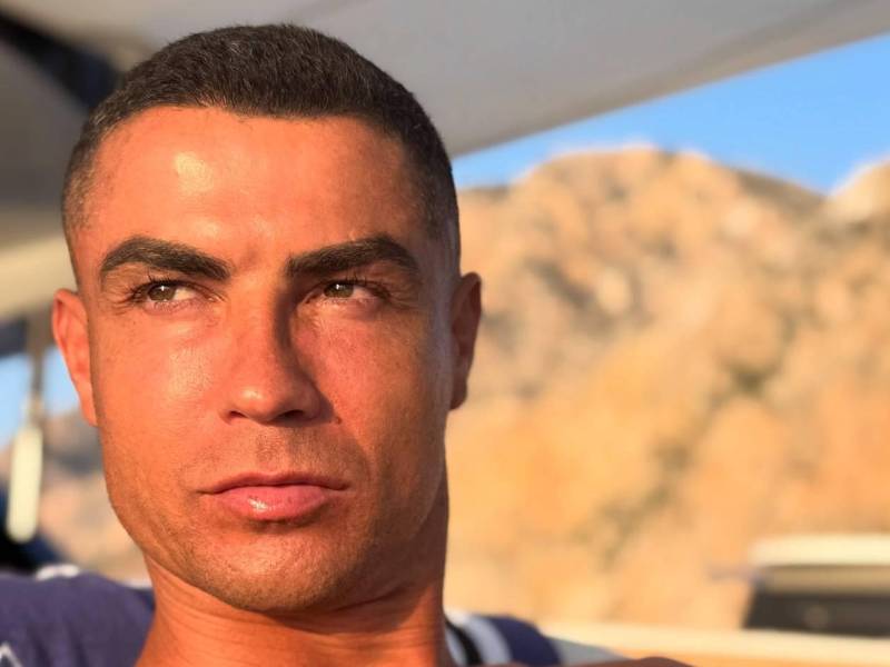Cristiano Ronaldo volvió a sacudir al mundo del fútbol con una confesión que pocos esperaban escuchar de manera tan directa.