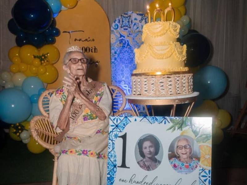 Celebración de los 100 años de Petrona Cruz Bardales, la lectora más fiel de Diario LA PRENSA.