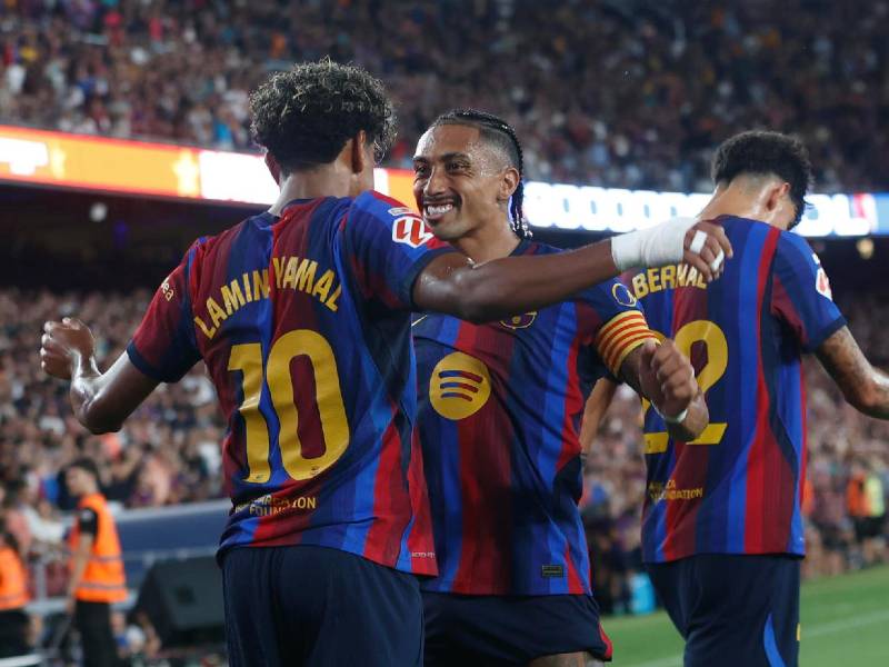Barcelona y Rayo Vallecano cierran con las acciones de la jornada 3 de la Liga Española.