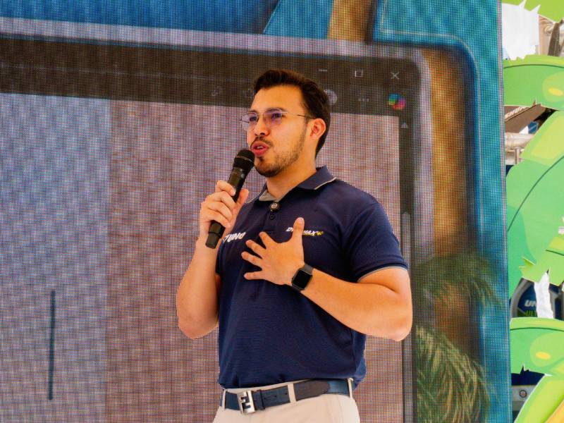 Eduardo Idiáquez, coordinador de Marca, destacó la calidad, el servicio y la innovación de Estaciones de servicio UNO.